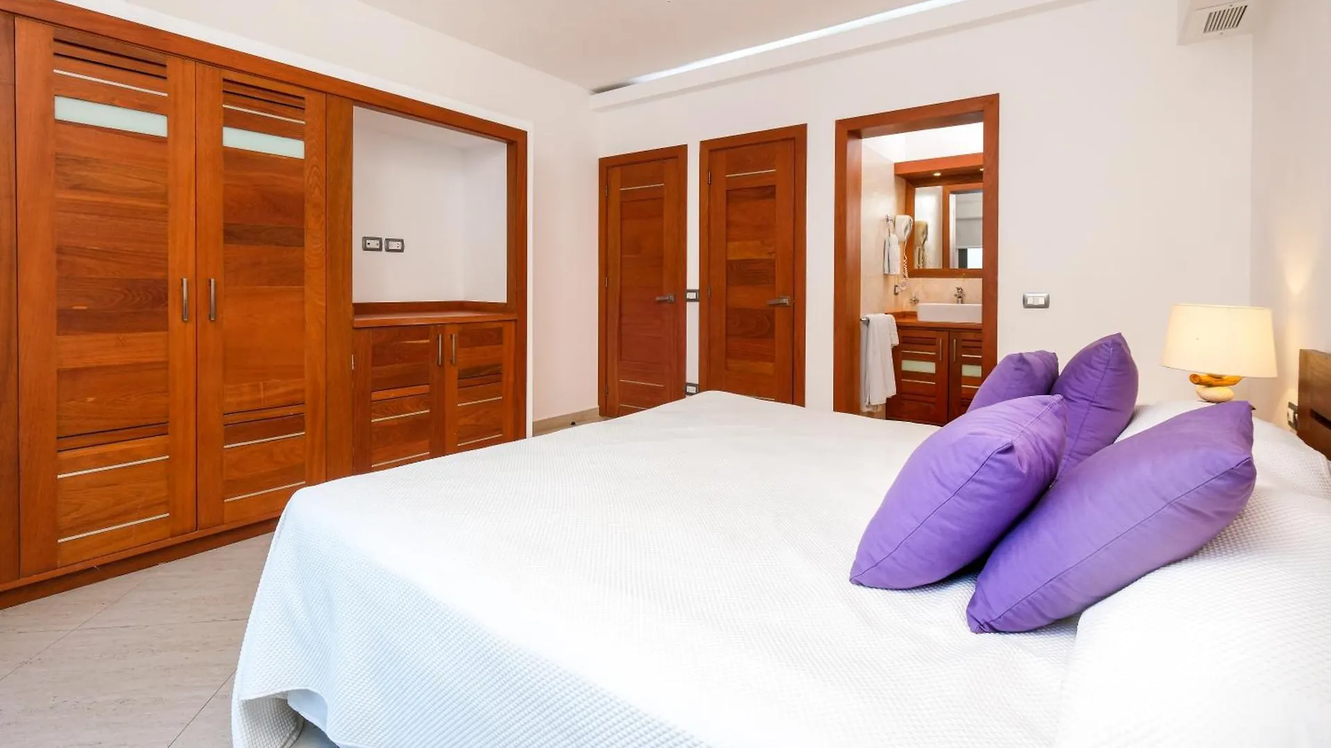 Aligio Aparthotel, Beachfront, Las Terrenas Apartment