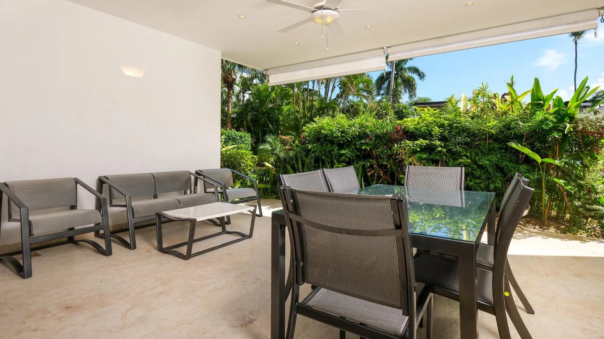 Aligio Aparthotel, Beachfront, Las Terrenas 0*,