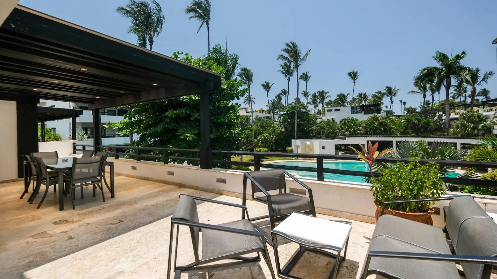 Aligio Aparthotel, Beachfront, Las Terrenas Apartment
