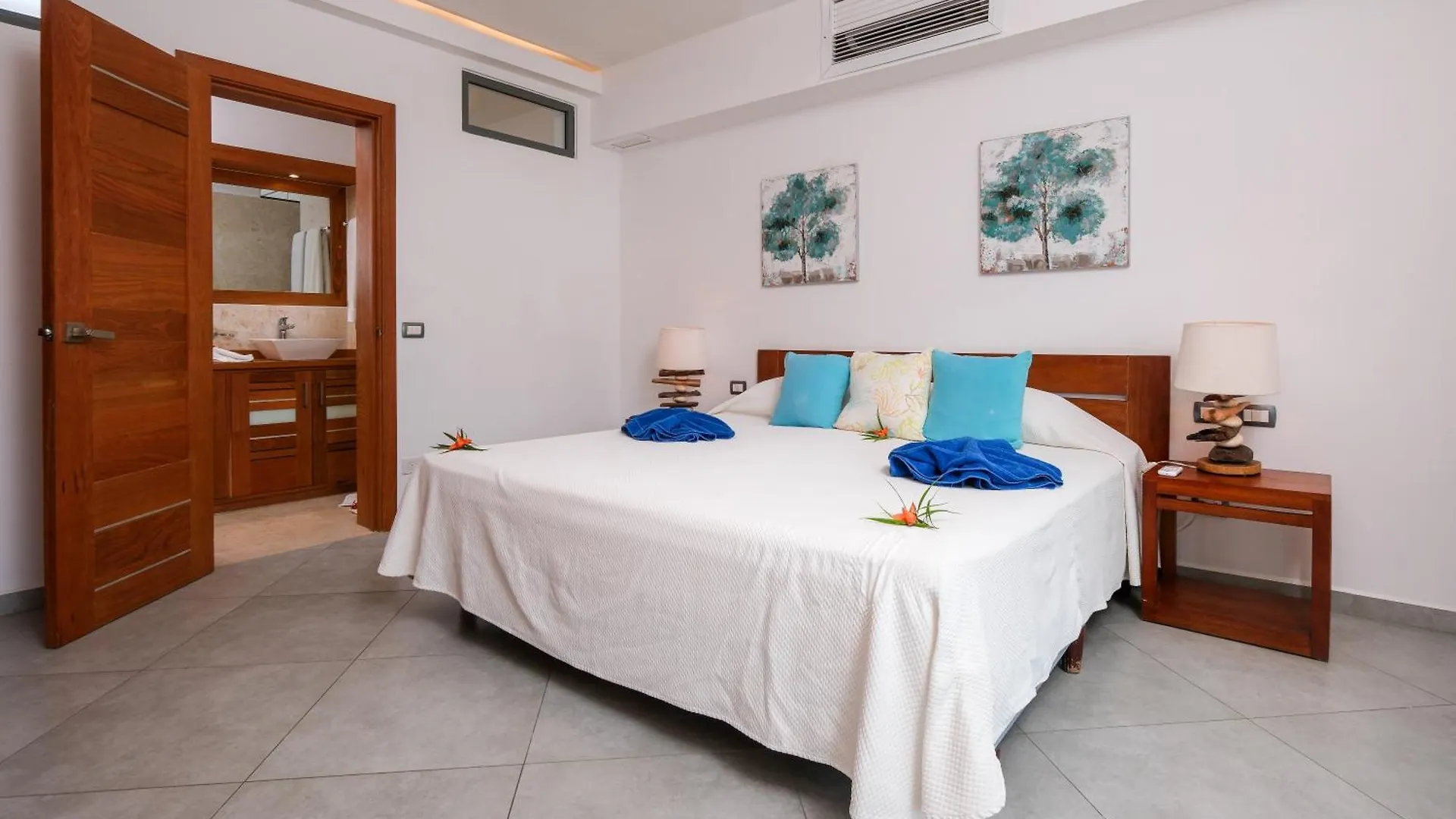 Aligio Aparthotel, Beachfront, Las Terrenas 0*,  Dominican Republic